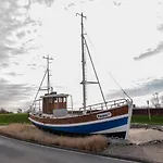 Tjalkstrasse-4 By Interhome
